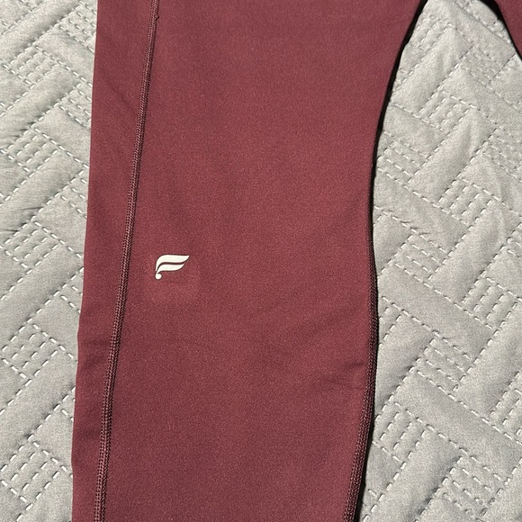Fabletics Define High-Waisted 7/8 Bright Burgundy Leggings, NWT’s, Size XXL/1X - Picture 5 of 9